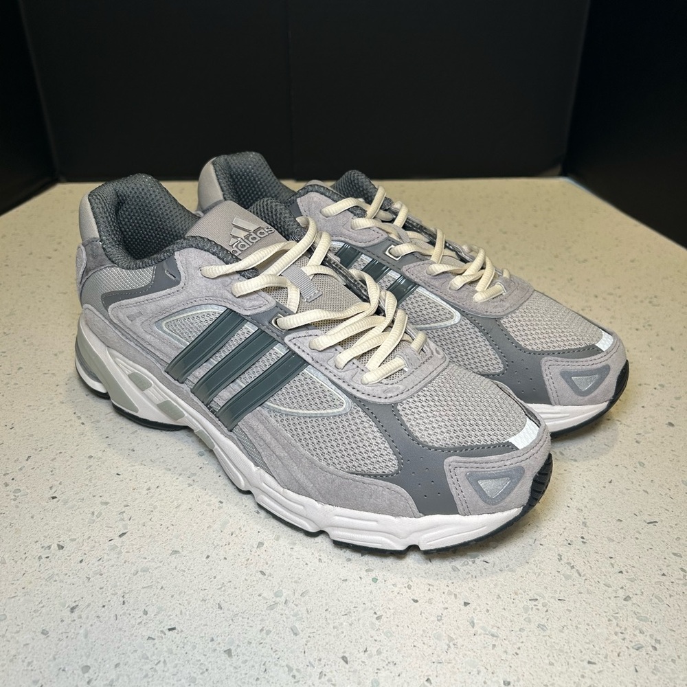 Size 10.5M Adidas Response CL Cool Gray